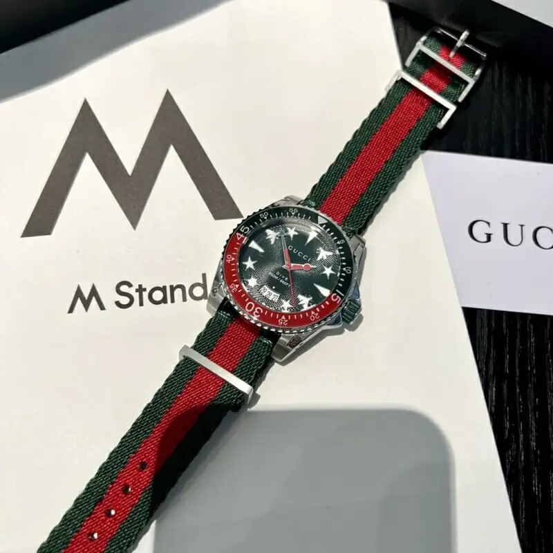 gucci aaa qualite montres pour unisexe s_11317224